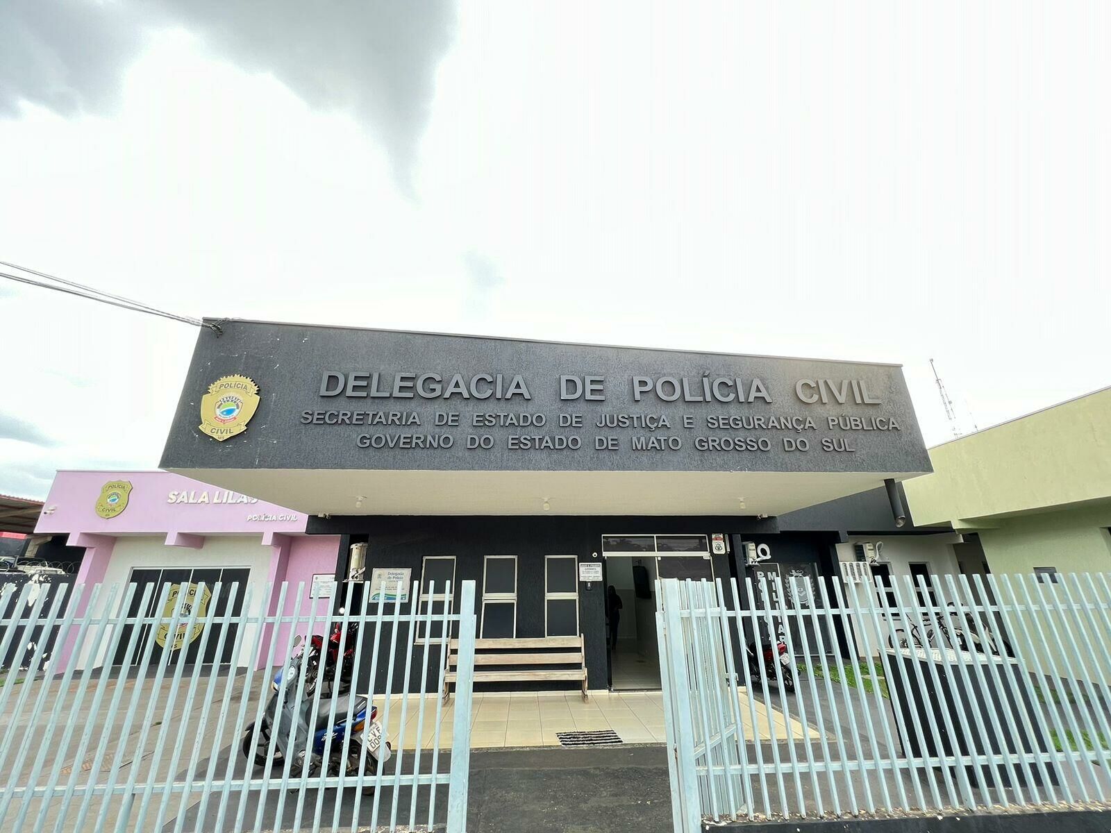 Imagem de compartilhamento para o artigo Homem invade casa e agride mulher com socos no rosto em Costa Rica da MS Todo dia